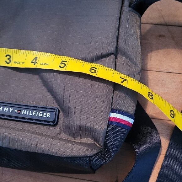 Tommy Hilfiger Nylon Reporter CrossbodyTravel Bag - Picture 10 of 10
